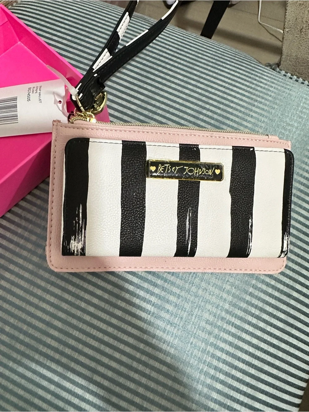 Betsey Johnson Black & White Striped Zip-Around Wallet with Gold Plaque NWT